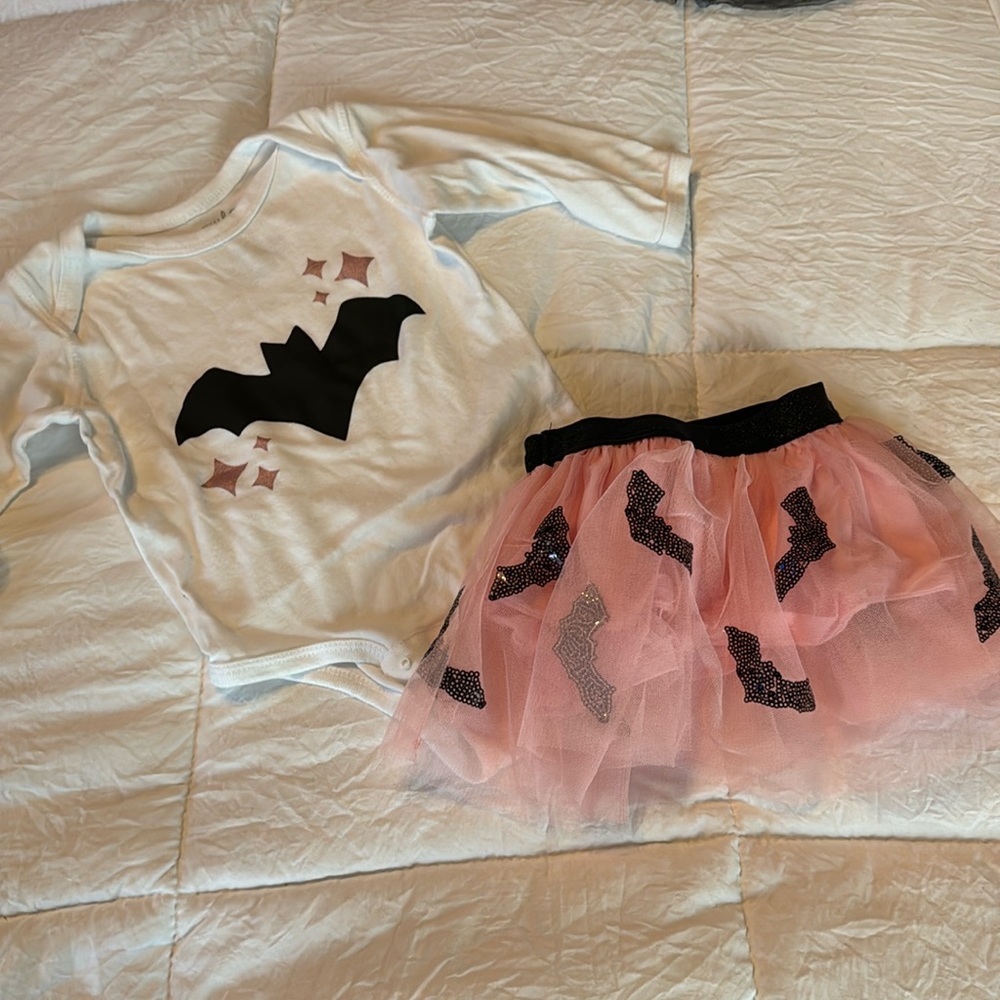 Sweet wink bat outfit